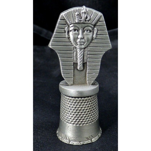 King Tut Thimble Pewter Tone Metal Signed Fort USA Collectible Sewing Vintage - Picture 6 of 11